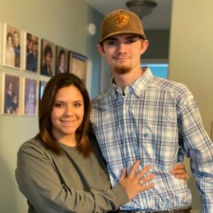 Meet your Posher, Alexis